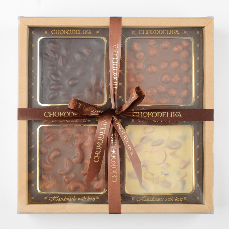 

Подарочный набор Орехово-шоколадный квартет (320г)