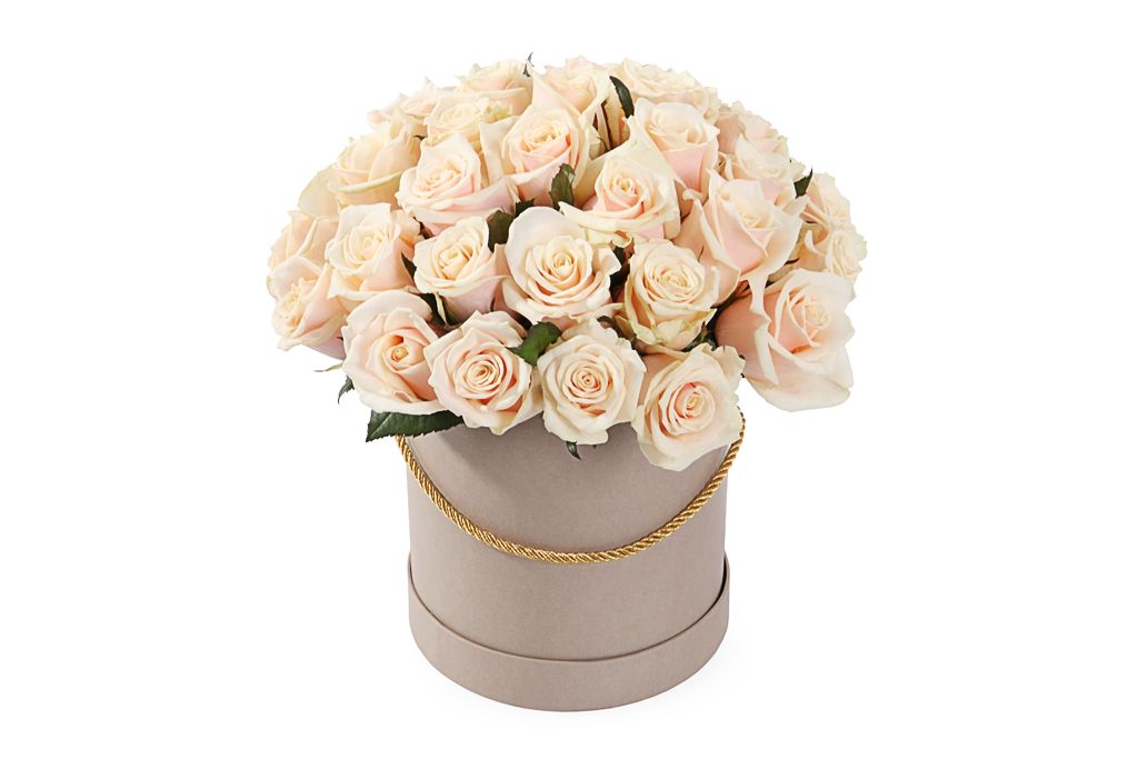 Букет 35 роз Талея в шляпной коробке резинка шляпная 2 мм 50 ± 1 м