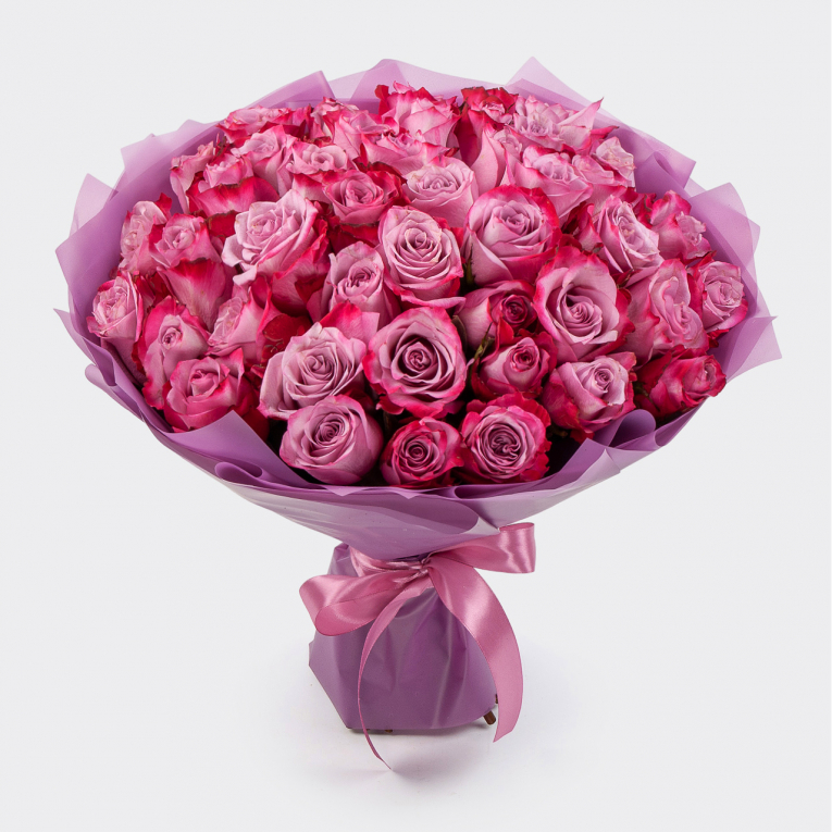 Букет из 51 розы Розовое ожерелье букет розовое сердце