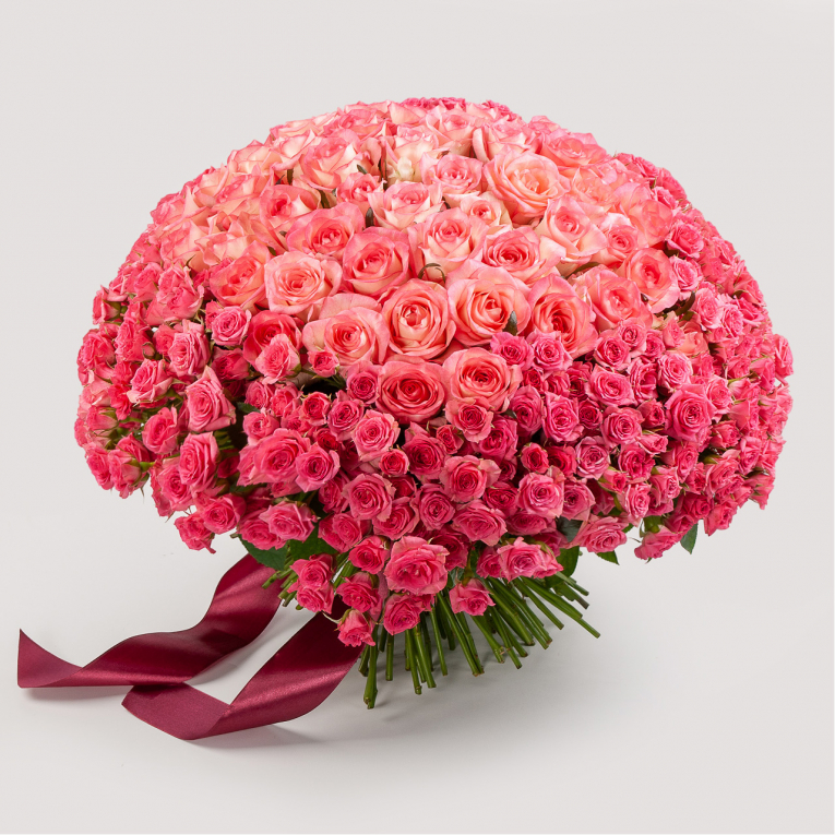 Букет из 151 розы Гипноз букет lecce розовый