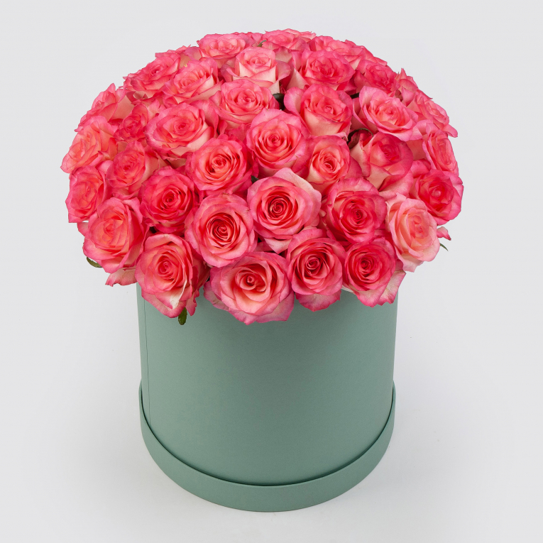 Букет в зеленой коробке Женское счастье (51 роза)
