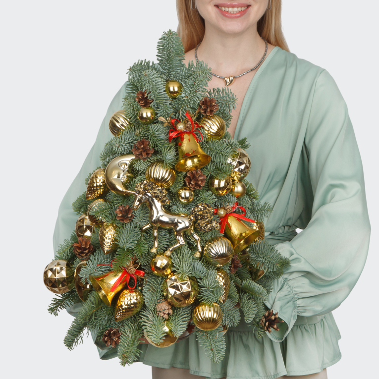 

Композиция Золотой единорог