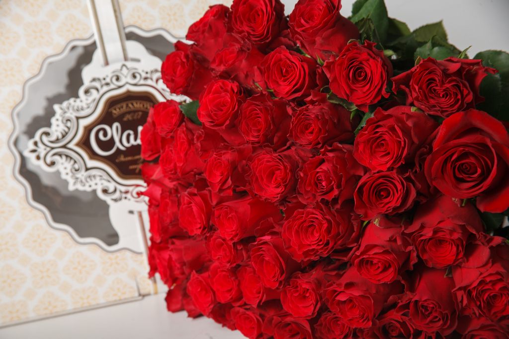 roses.jpg roses.jpg