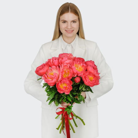 Букет 15 пионов В порыве чувств