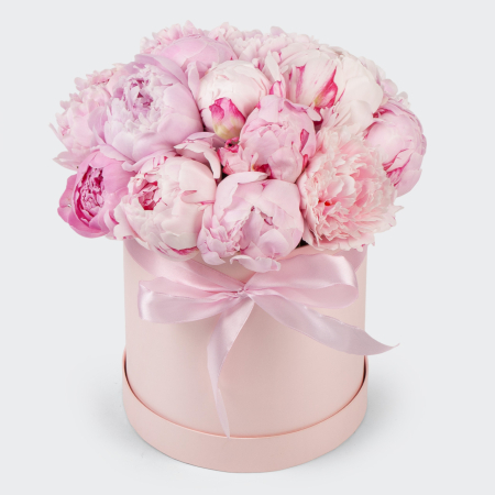 Цветы в коробке 15 комплиментов