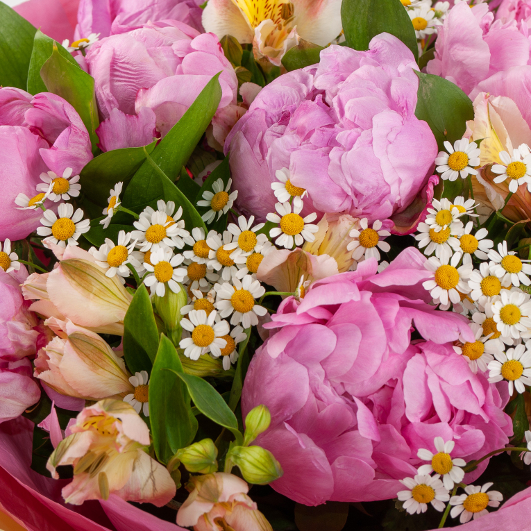 Букет с пионами Погожий день