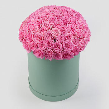 Букет в зеленой коробке Жар сердца (101 роза)