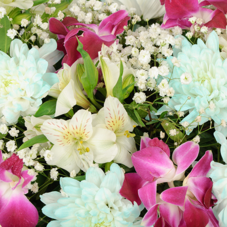 Букет в корзине Цвет нового дня