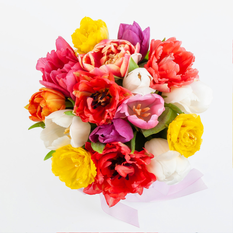 Букет в коробке Дюймовочка (15 тюльпанов)