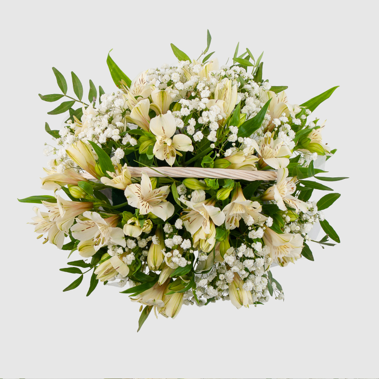 Букет в корзине Облака над головой