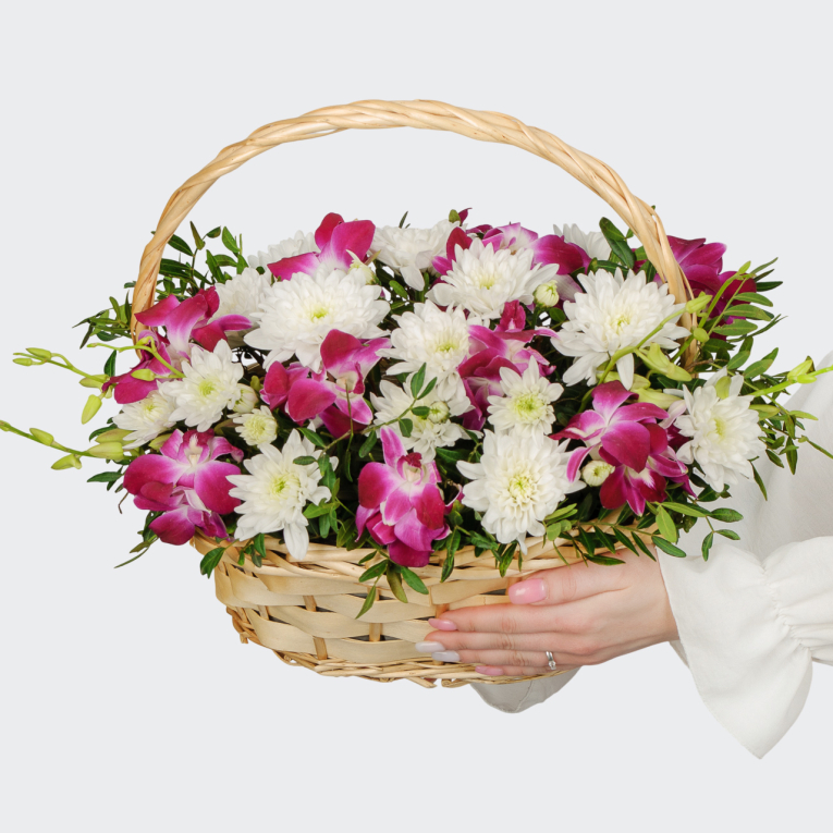 Букет в корзине Аромат свежести