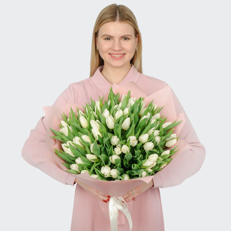 Букет 75 белых тюльпанов