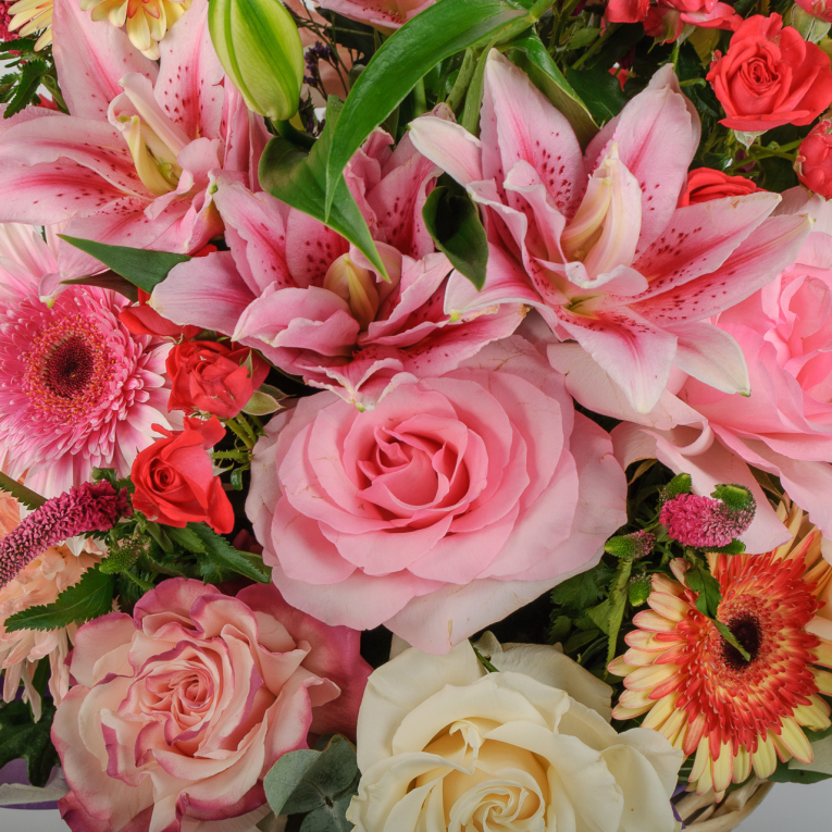 Букет в корзине Лето в разгаре