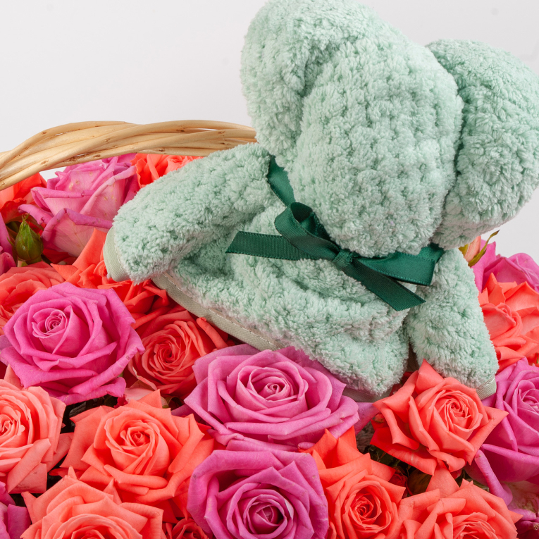 Композиция в корзине Розовая поляна