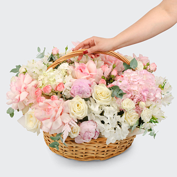 Букет в корзине Розовый луг