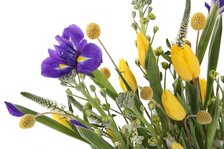 Букет В весеннем парке в кашпо