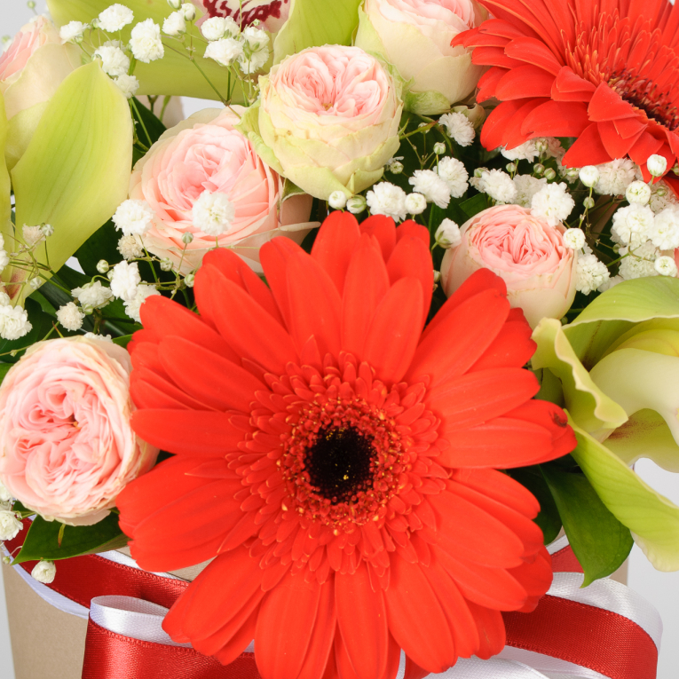 Букет в коробке В объятиях рассвета