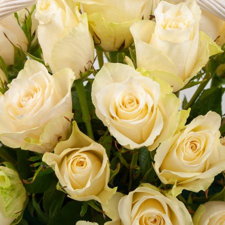 Букет в корзине Облако из роз (51 роза)