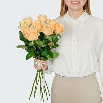 Букет 9 роз Пич Аваланш