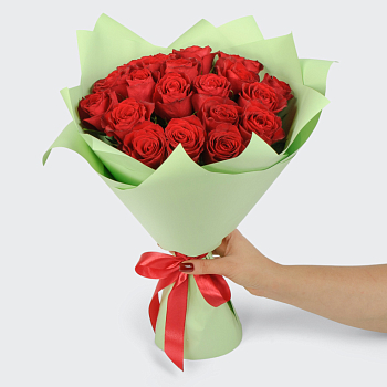 Букет из 19 розы Красный цвет страсти