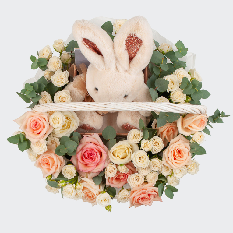 Букет в корзине Любимый зайчонок