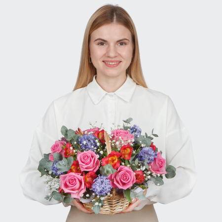 Букет в корзине Поцелуй ветра