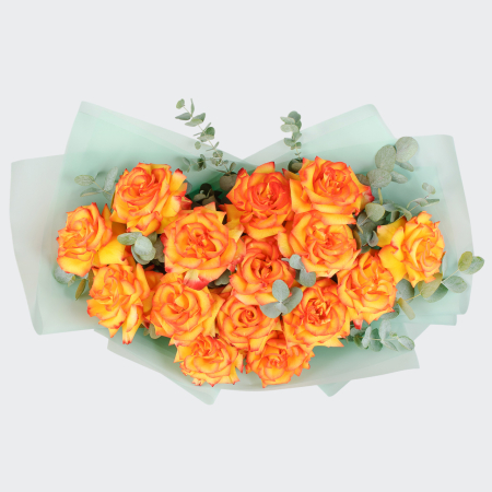 Букет из 15 роз Искры страсти