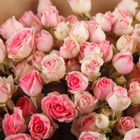 Букет кустовых роз Первое признание