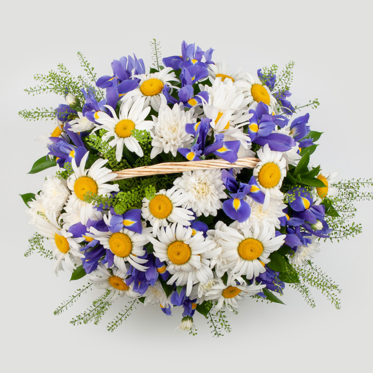 Букет в корзине Звезды на рассвете