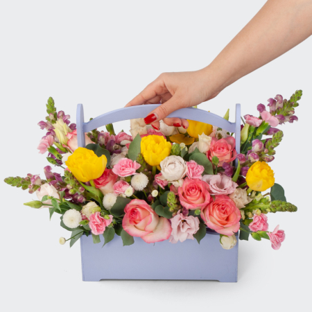 Букет в кашпо Апрельская свежесть