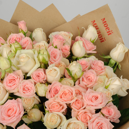 Букет 19 кустовых роз Моей милой