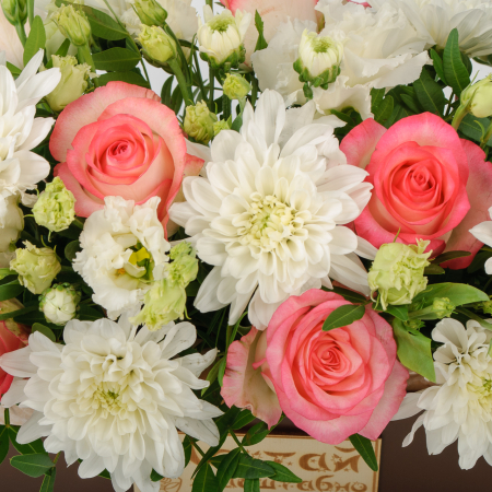 Букет в ящике Весна на Заречной улице