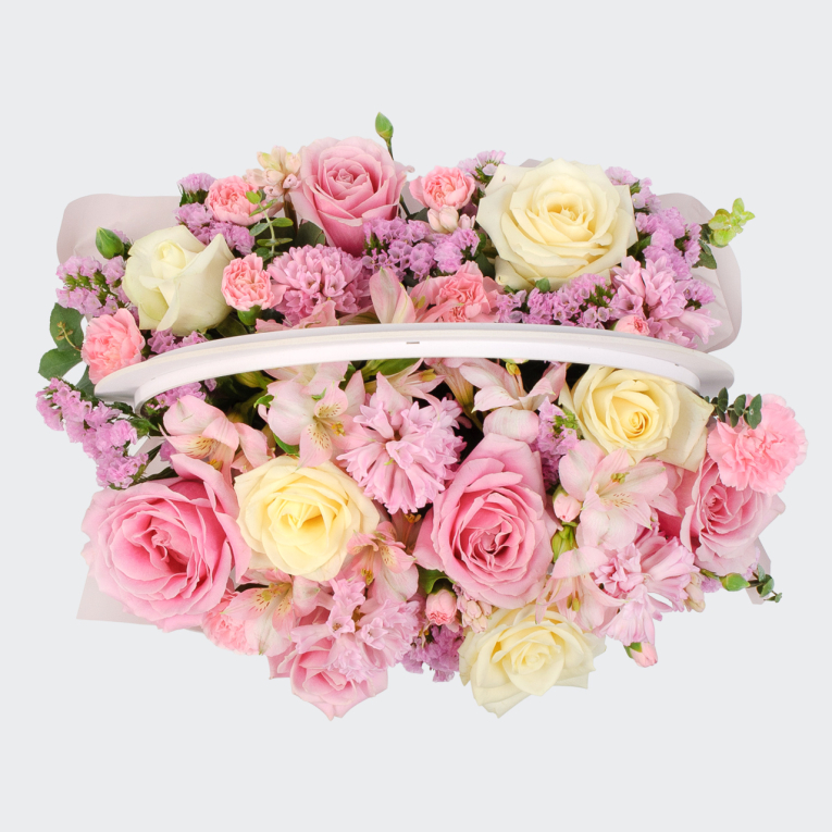 Букет в корзине Нежность без границ