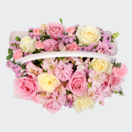 Букет в корзине Нежность без границ