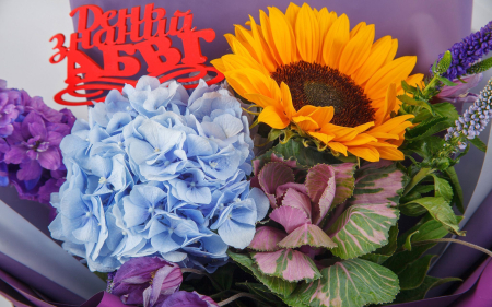 Букет с гортензией Аромат сентября