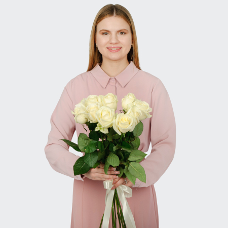 Букет 9 роз Аваланш 60/70 см