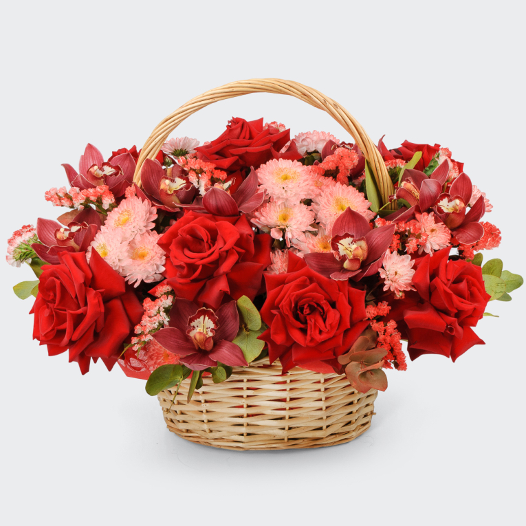 Букет в корзине Поцелуй красавицы