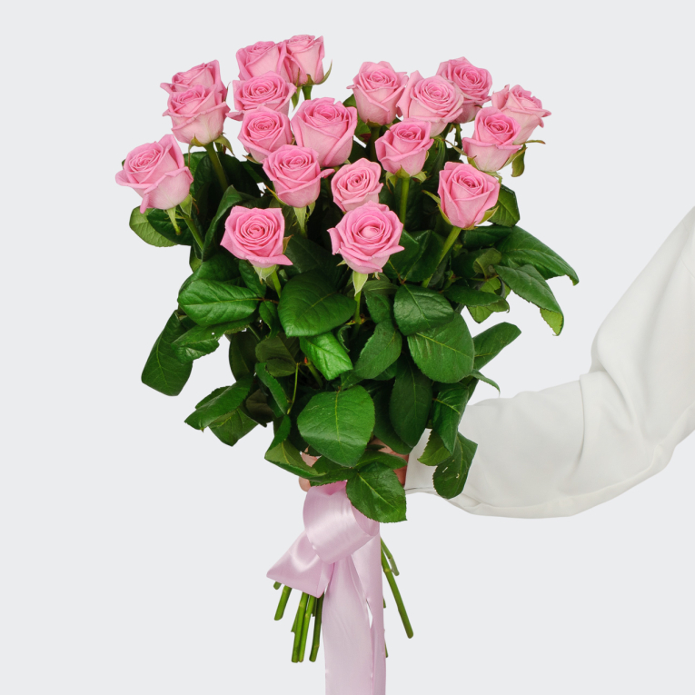 Букет 19 роз Розовая звезда