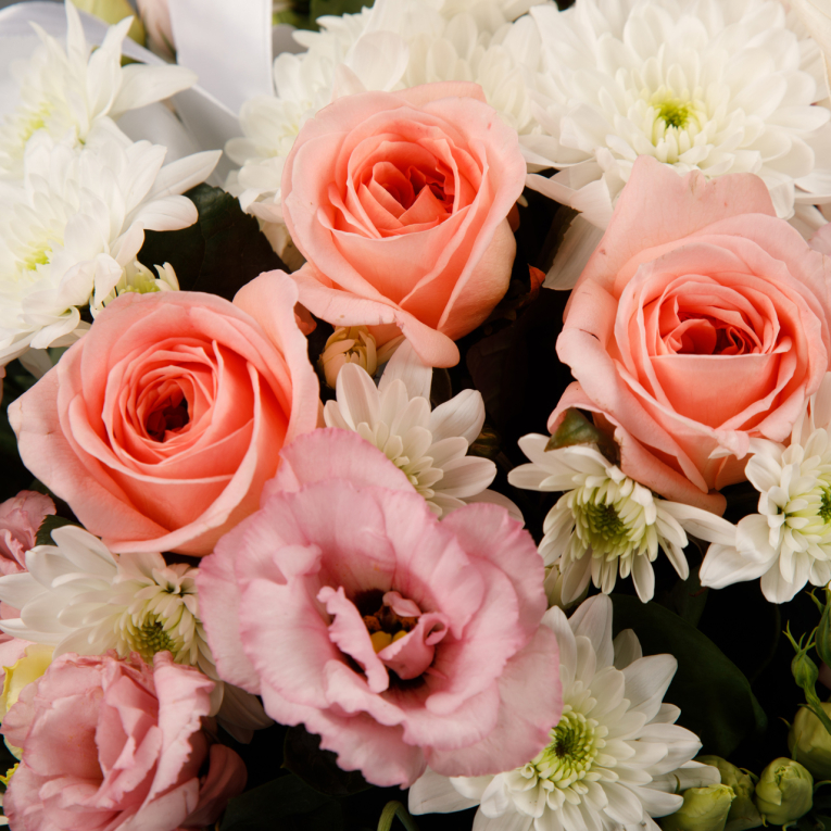 Букет в корзине Не только сказки