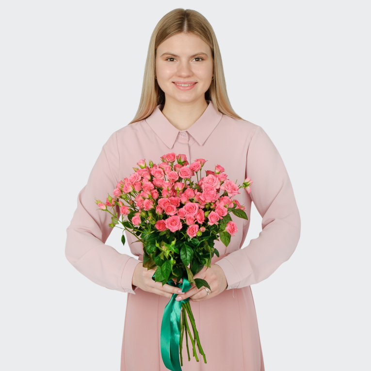 Букет 9 кустовых роз Лидия (50 см)