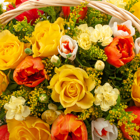 Букет в корзине Свет солнца