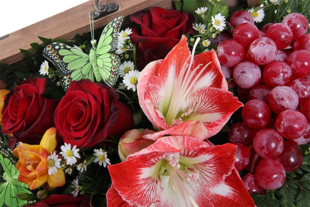 Букет Сундук желаний в кашпо