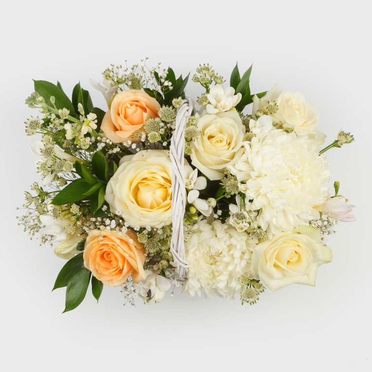 Цветы в корзине Свет в окошке