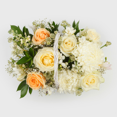 Цветы в корзине Свет в окошке