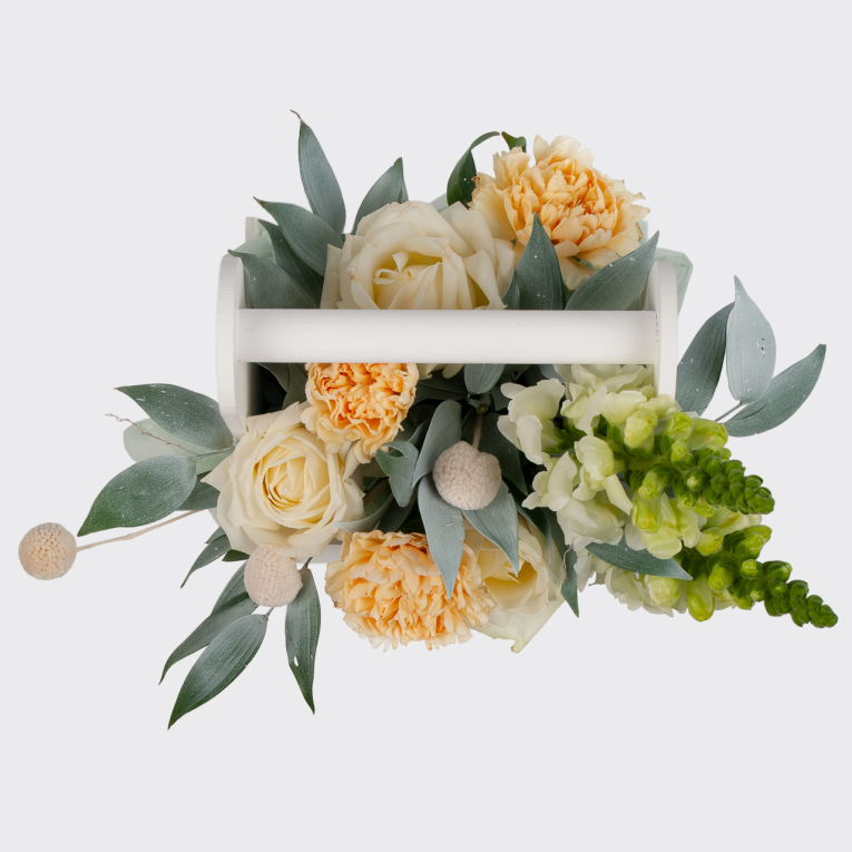 Букет в ящике Кремовый каприз
