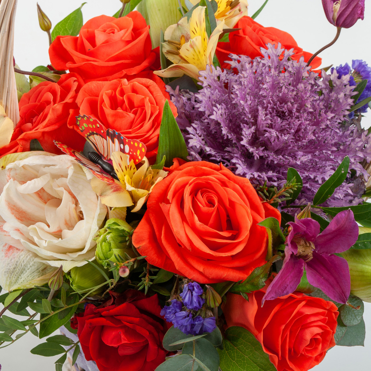 Букет в корзине Утренние краски