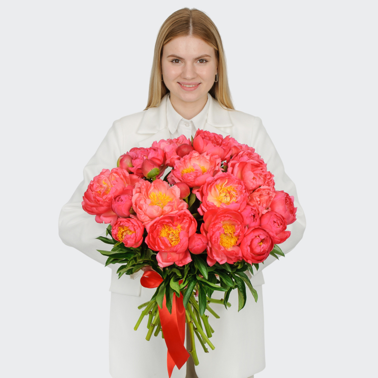Букет 25 пионов В порыве чувств