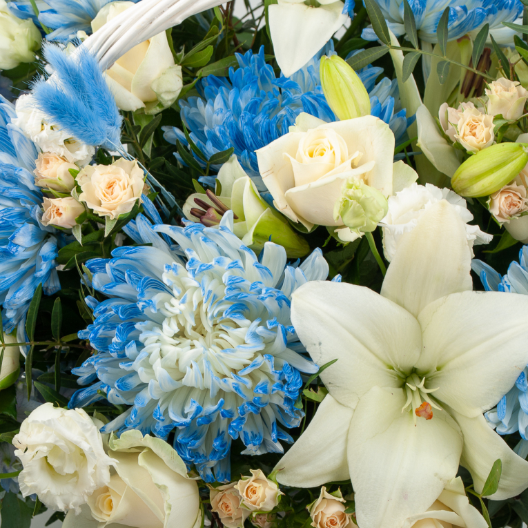 Букет в корзине Небесная тайна