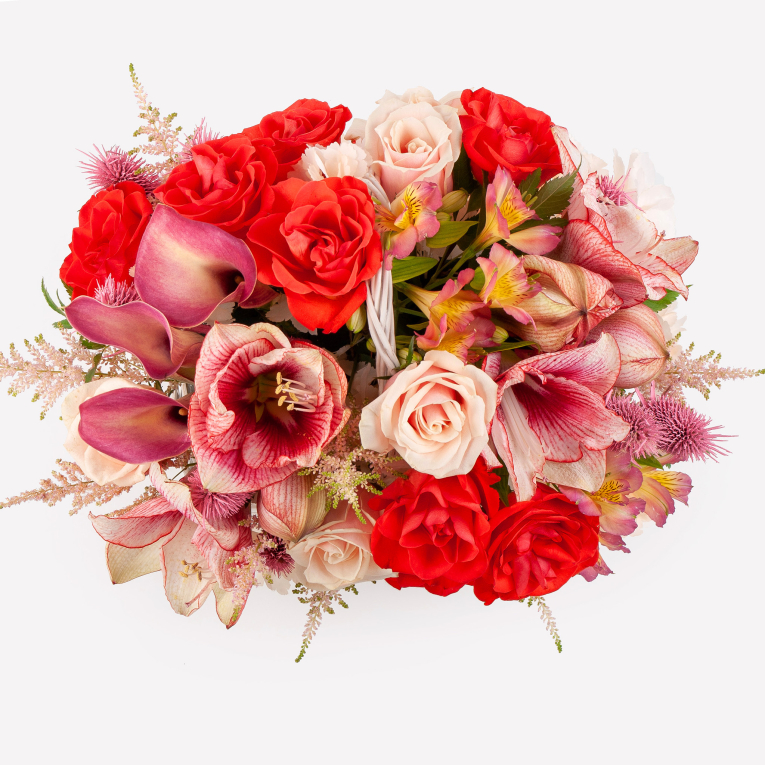 Букет в корзине Счастье в моменте