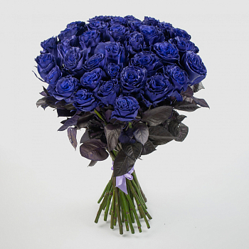 Букет 35 роз Синее озеро